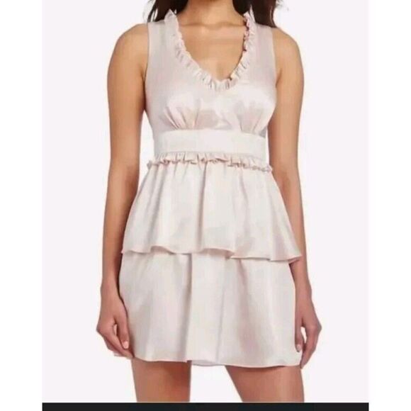 AMANDA UPRICHARD 100% Silk‎ Champagne Tiered Sleeveless Dress Size Large NWT - Picture 1 of 10